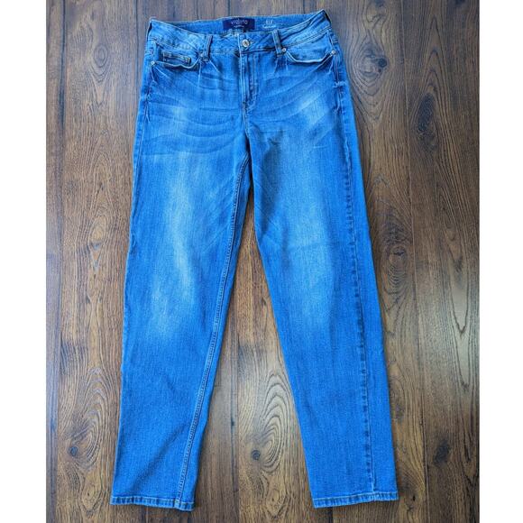 Violetta Women Ely Relaxed Jeans - Picture 2 of 7